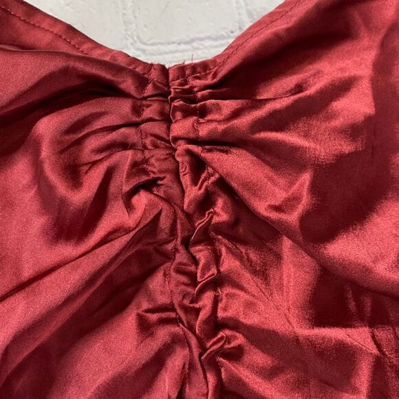 Satin Holiday Cropped Camisole Cinched Sexy Dressy‎ Top Red Large - Picture 5 of 7